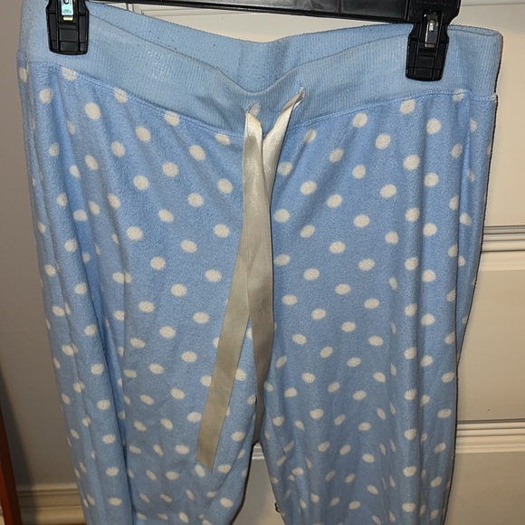 Pajamas! - Picture 2 of 4